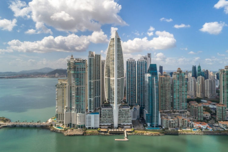 PANAMA CIUDAD Y COMPRAS
